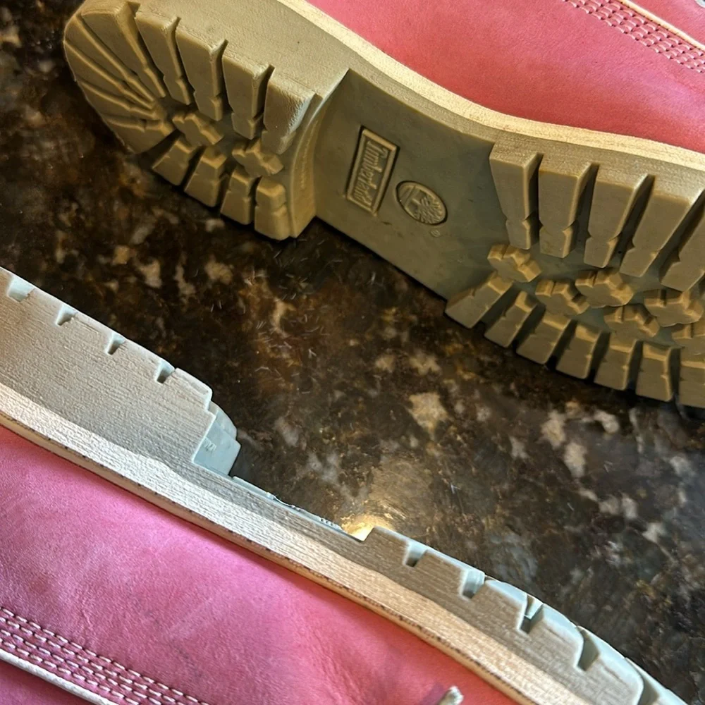 Pink girls timberland boots